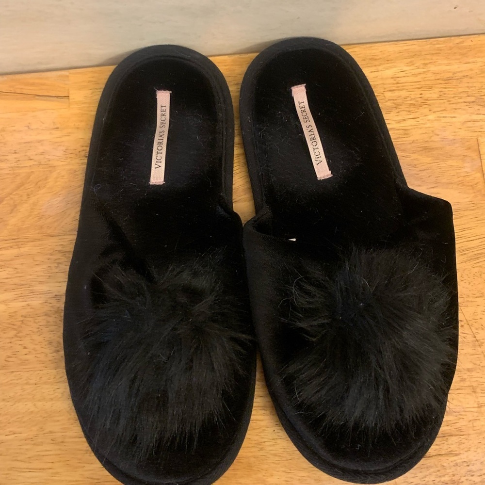 Victoria Secret Black Pom Pom Slippers - Picture 3 of 5